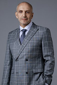Евгений Неверов