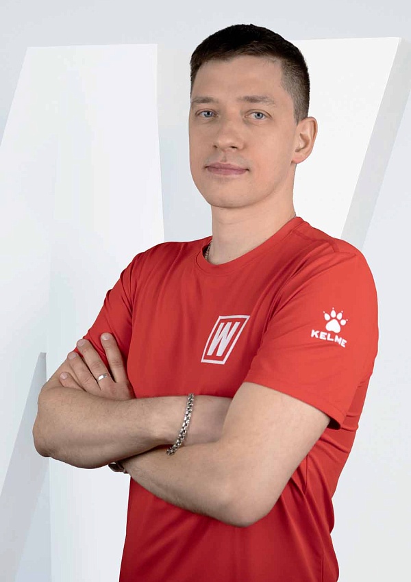 Андрей Хусаинов