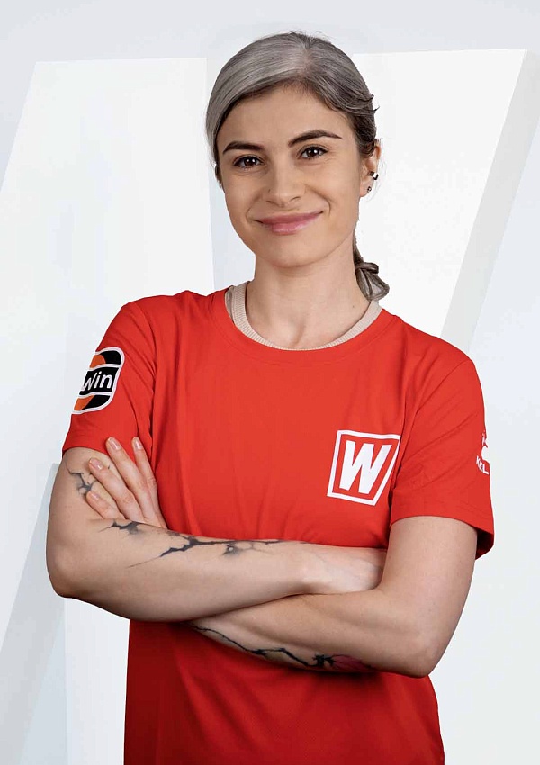 Остапенко Елена