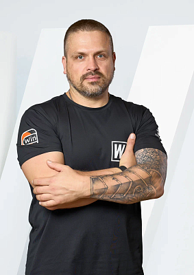 Зверев Роман