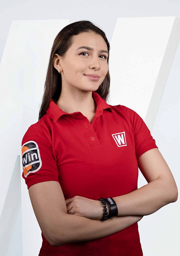 Яна Михайленко