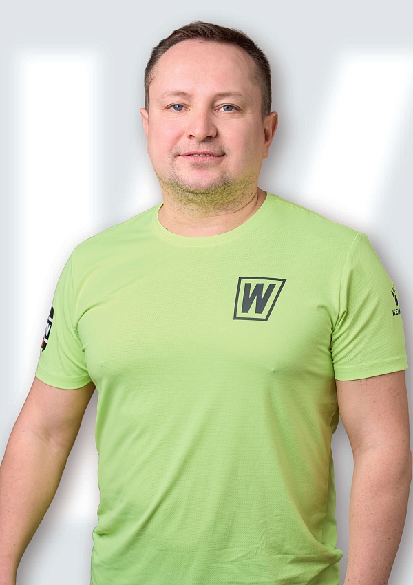 Максим Швед