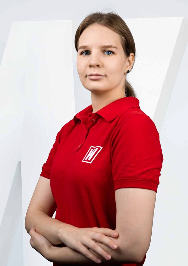 Попова Арина 
